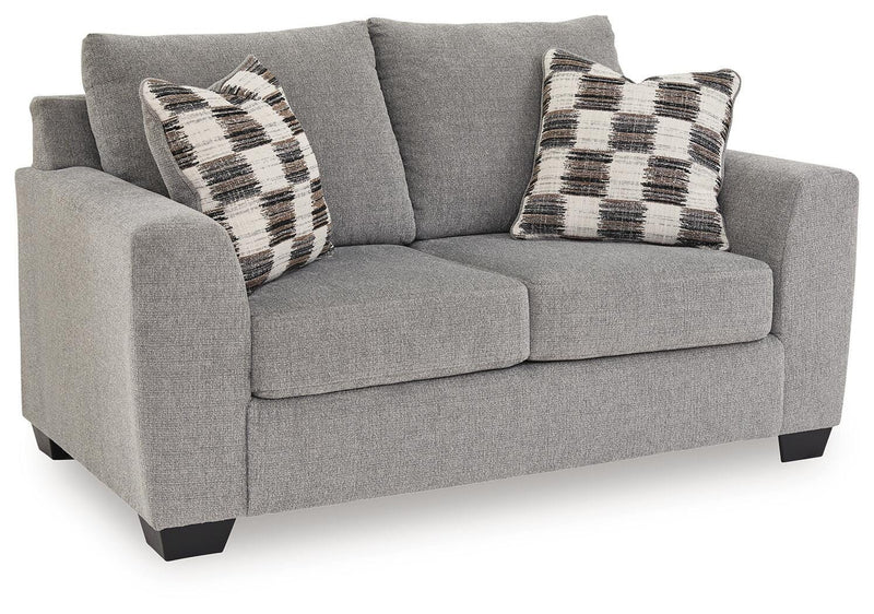 Loreo Loveseat