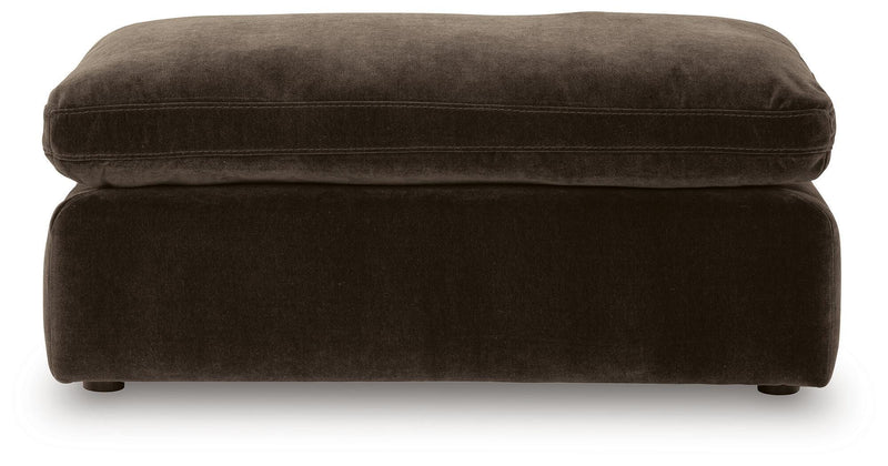 Maxton Heights Ottoman