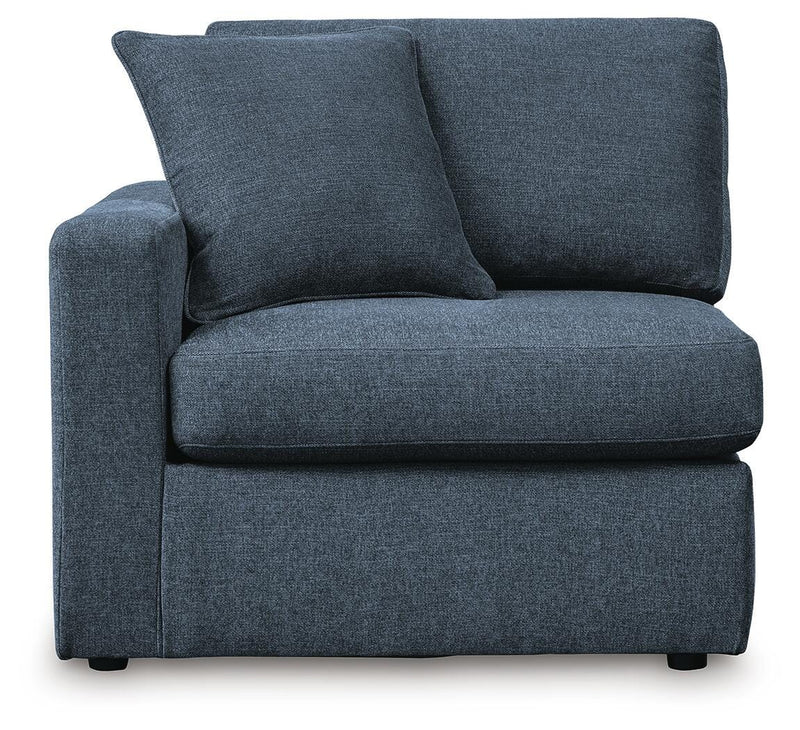 Modmax 4-Piece Sectional and 2 Ottomans