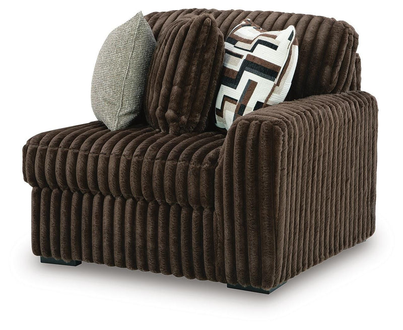 Midnight-Madness Right-Arm Facing Corner Chair