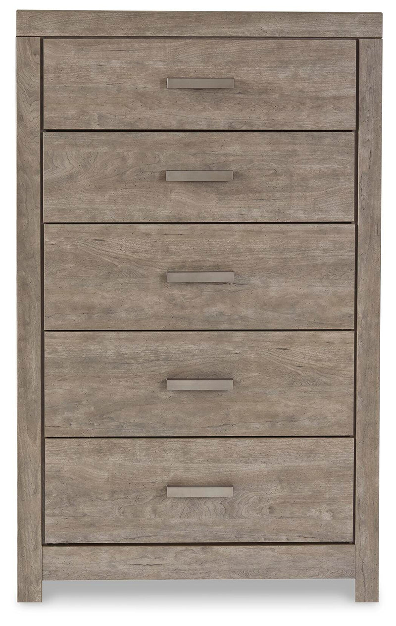 Culverbach Queen Panel Bed with Dresser and Mirror, Chest and 2 Nightstands