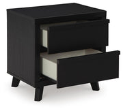 Danziar Queen Panel Platform Bed and 2 Nightstands