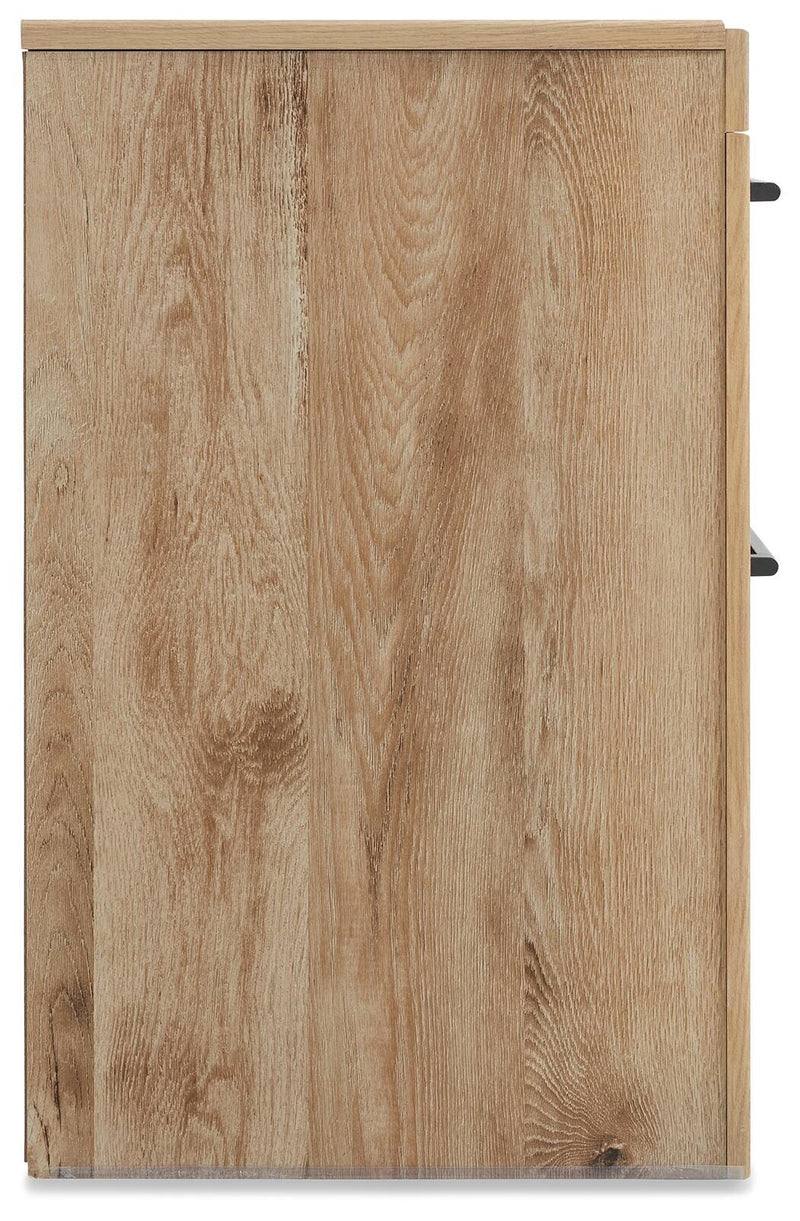 Hyanna Dresser, Mirror and 2 Nightstands