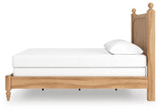 Aleaport Queen Panel Bed