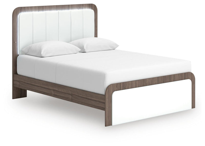 Kendanport Queen Upholstered Bed and 2 Nightstands