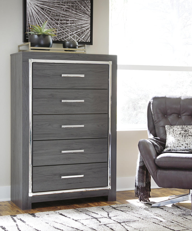 Lodanna Queen Panel Bed, Dresser, Mirror, Chest and 2 Nightstands