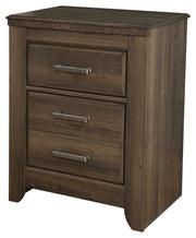 Juararo Queen Poster Bed, Dresser, Mirror, Chest and 2 Nightstands