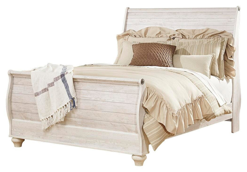 Willowton Queen Sleigh Bed, Dresser, Mirror, Chest and 2 Nightstands