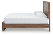 Fortlorn King Panel Bed and 2 Nightstands