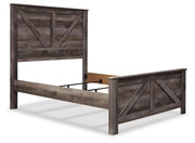 Wynnlow Queen Crossbuck Panel Bed, Dresser, Mirror, and Nightstand