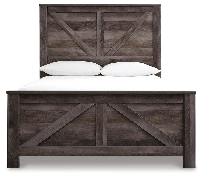 Wynnlow Queen Crossbuck Panel Bed, Dresser, Mirror, and Nightstand