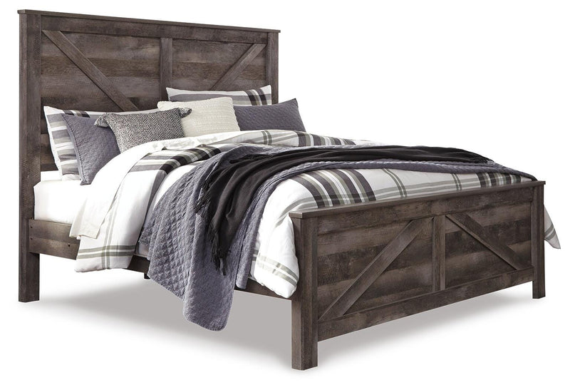 Wynnlow King Crossbuck Panel Bed, Dresser, Mirror and Nightstand