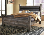 Wynnlow King Poster Bed, Dresser, Mirror and Nightstand
