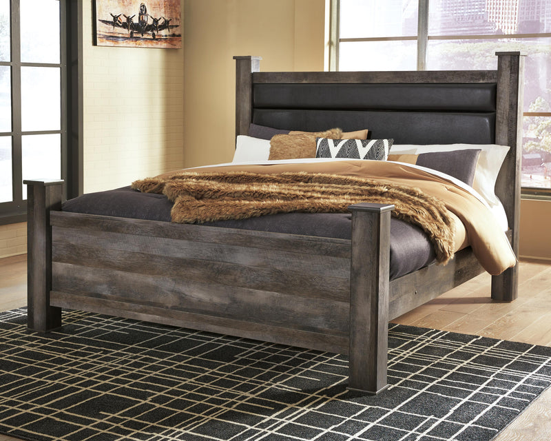 Wynnlow King Poster Bed, Dresser, Mirror and 2 Nightstands