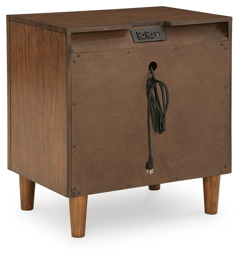 Lyncott Queen Upholstered Bed, Dresser, Mirror and Nightstand