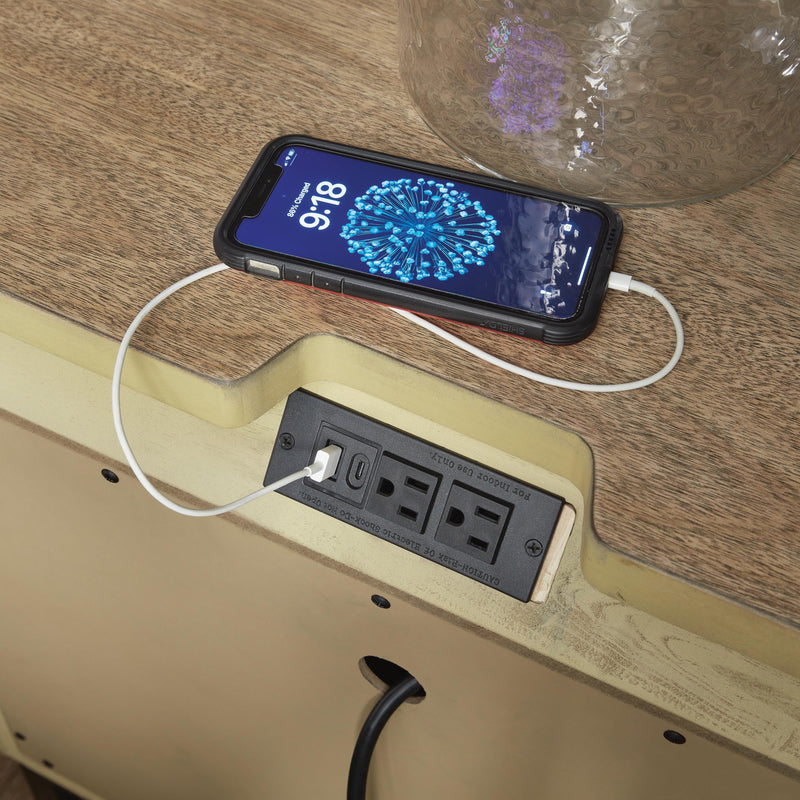 Tomtyn Nightstand