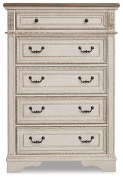 Realyn King Panel Bed, Dresser, Chest and 2 Nightstands