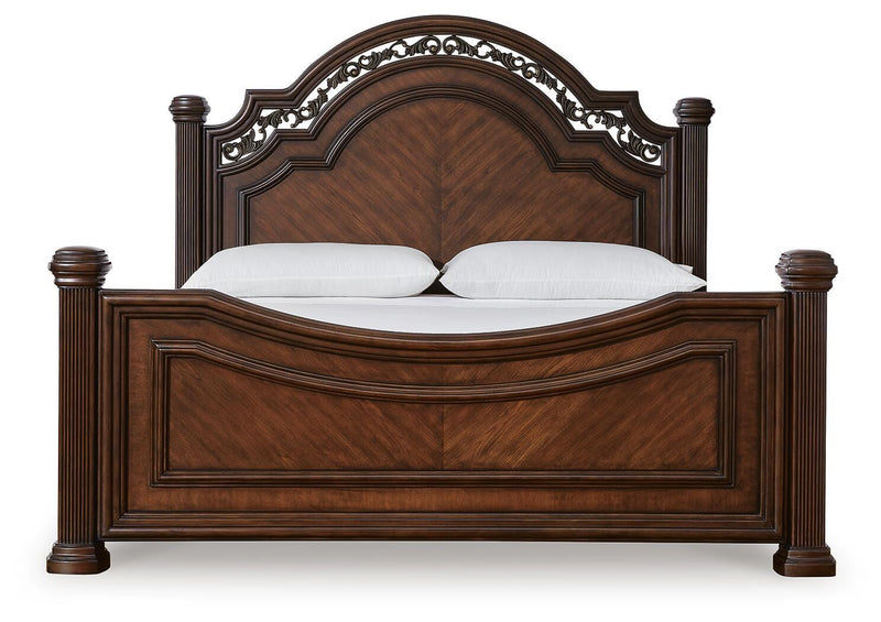 Lavinton Queen Poster Bed, Chest and Nightstand