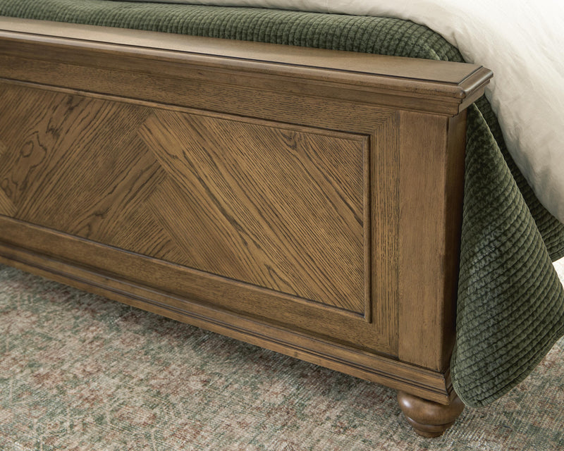 Karallin King Panel Bed