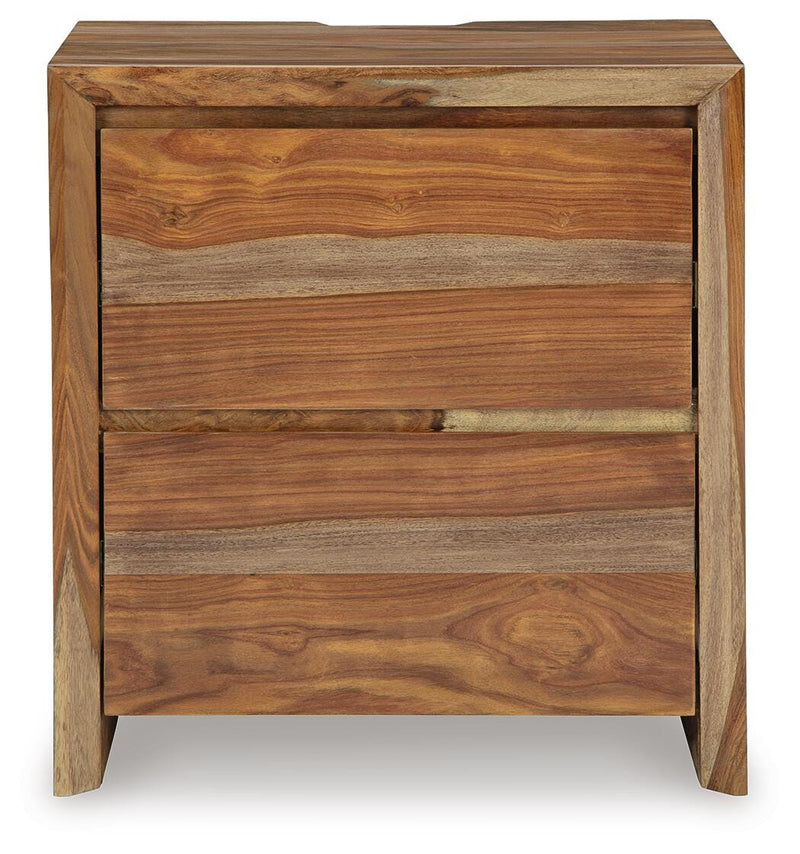 Dressonni Queen Panel Bed, Dresser, Mirror and Nightstand