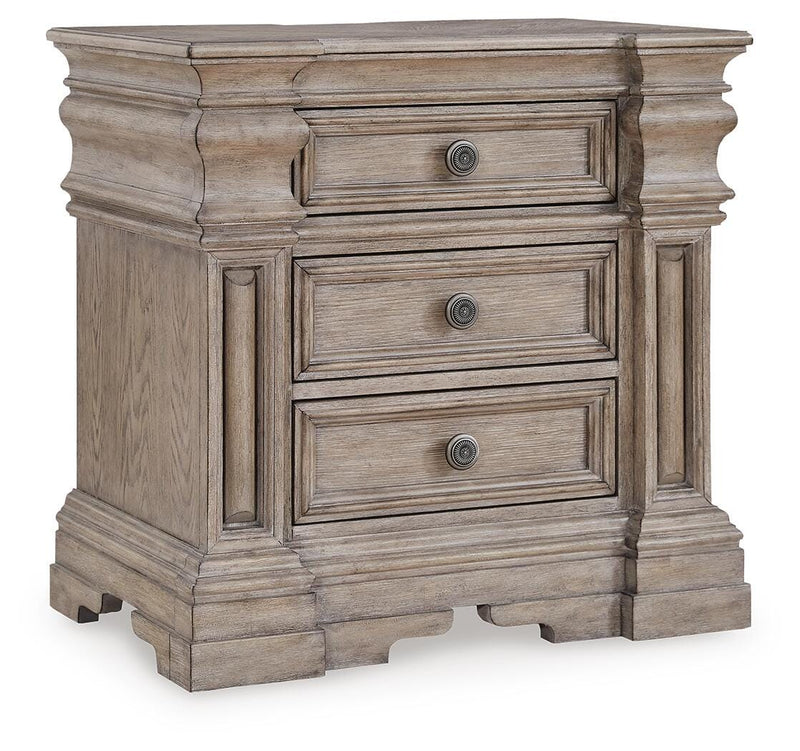 Blairhurst King Panel Bed, Dresser, Mirror and Nightstand