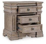 Blairhurst Queen Panel Bed, Dresser, Mirror and 2 Nightstands