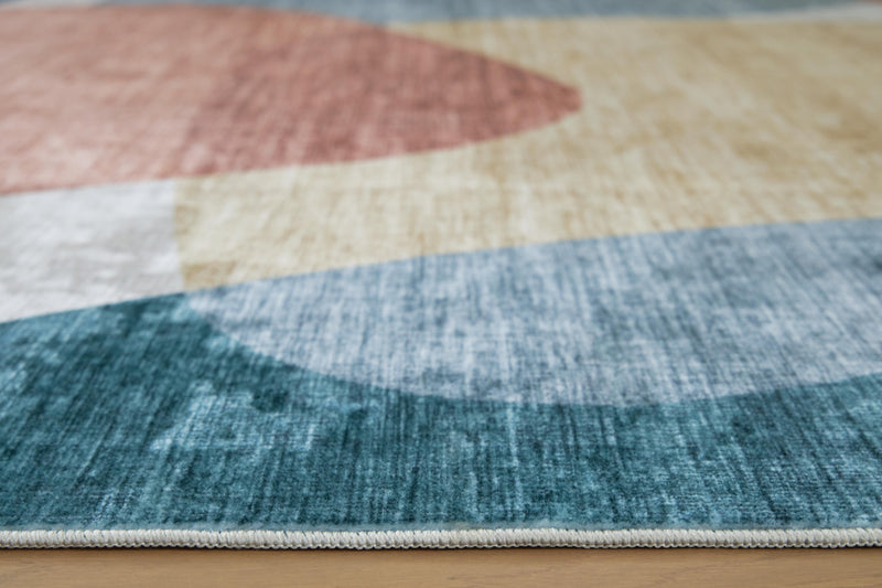 Chanleigh Washable 7'6" x 9'6" Area Rug