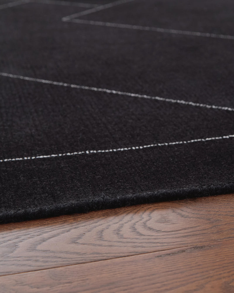 Marav 5' x 7' Area Rug