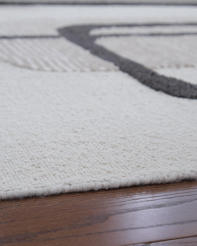 Davismour 5' x 7' Area Rug